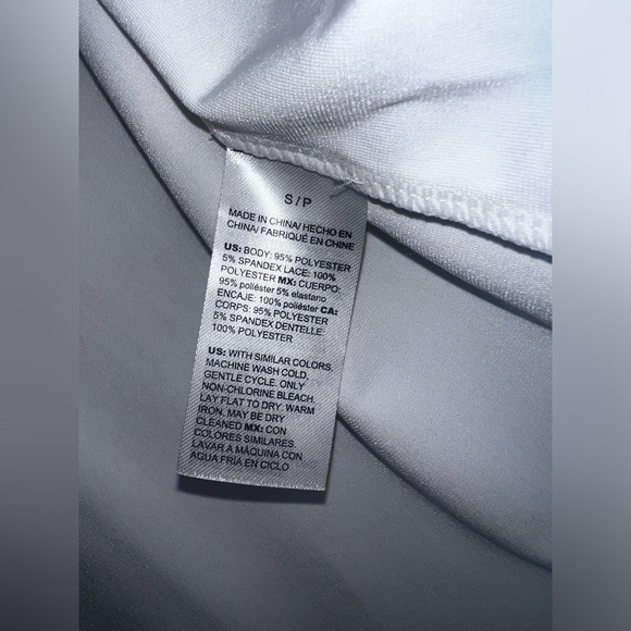 ⭐️White House Black Market⭐️ White Blouse, size Small⭐️ - Picture 8 of 12